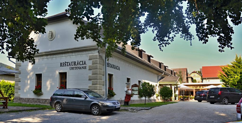 Penzion Pri Kastieli Betliar Exterior foto